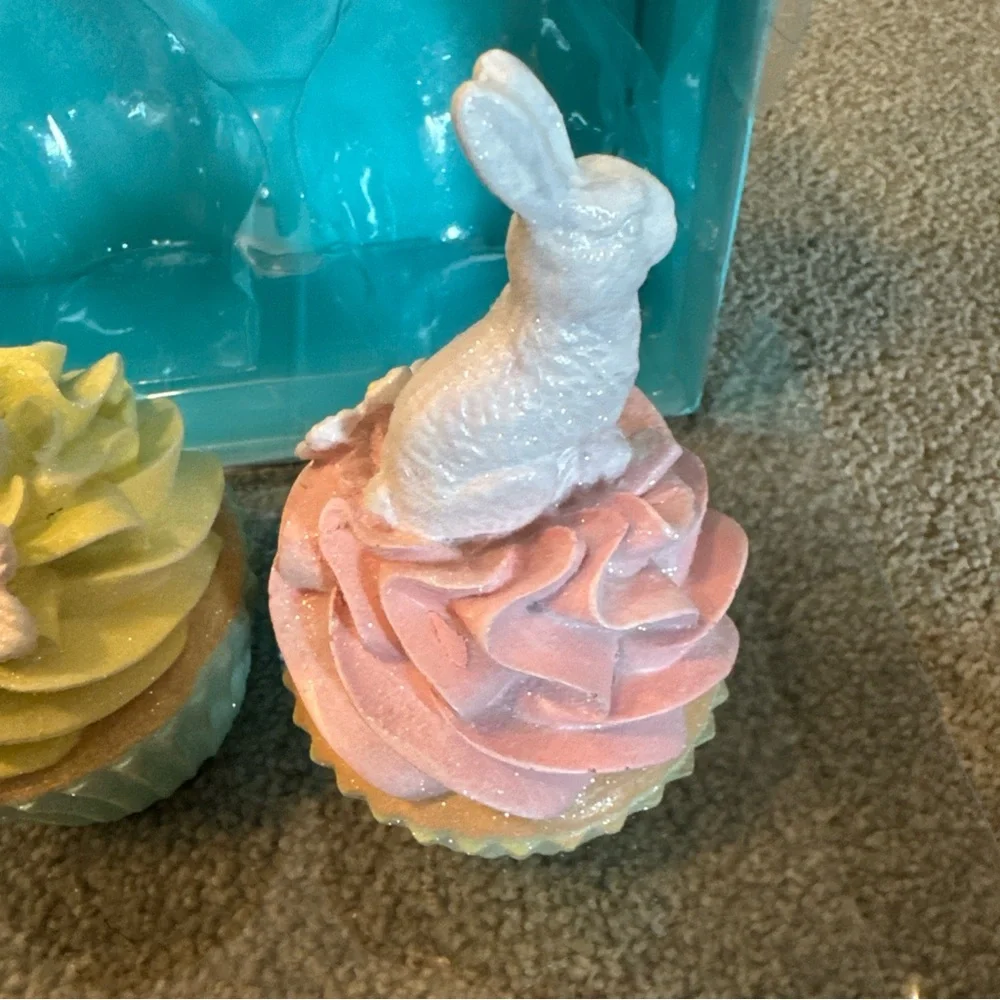 MARTHA STEWART Pastel Easter Bunny Faux Cupcakes Tier Tray Decor